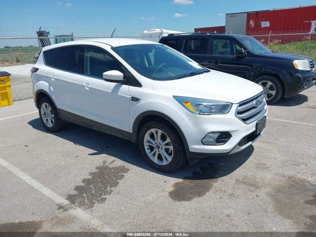 2017 FORD ESCAPE SE - 1