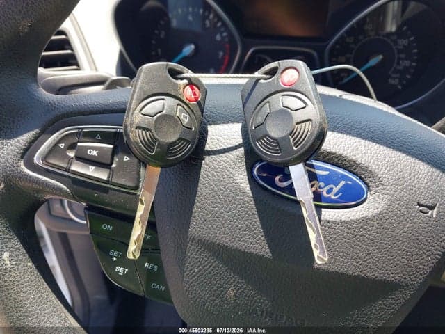 2017 FORD ESCAPE SE 11