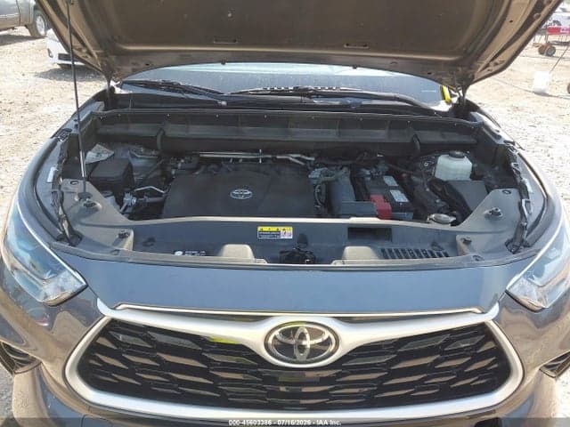 2021 TOYOTA HIGHLANDER LE 10
