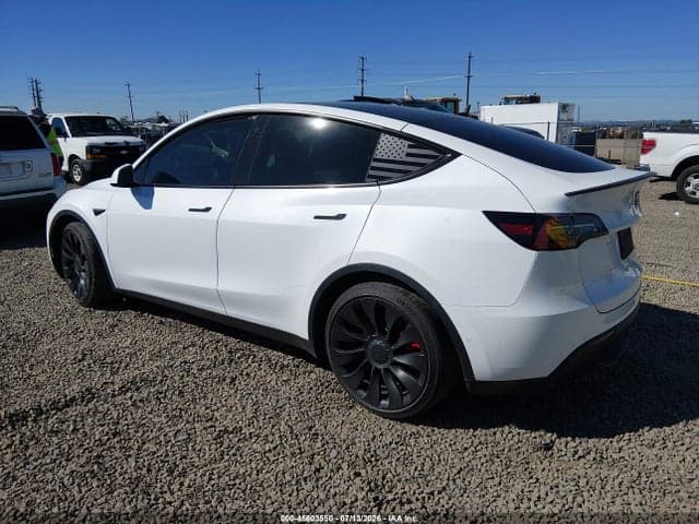 2022 TESLA MODEL Y PERFORMANCE DUAL MOTOR ALL-WHEEL DRIVE 3