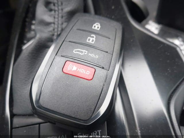 2026 TOYOTA CAMRY SE 11