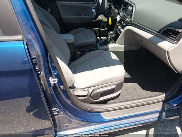 2020 HYUNDAI ELANTRA SE 5