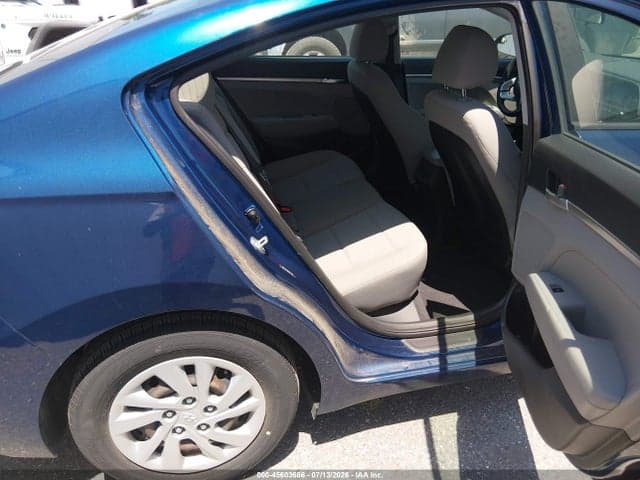2020 HYUNDAI ELANTRA SE 8