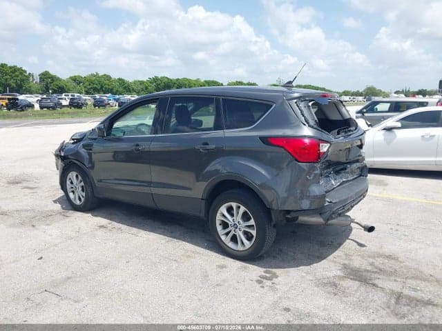 2019 FORD ESCAPE SE 3