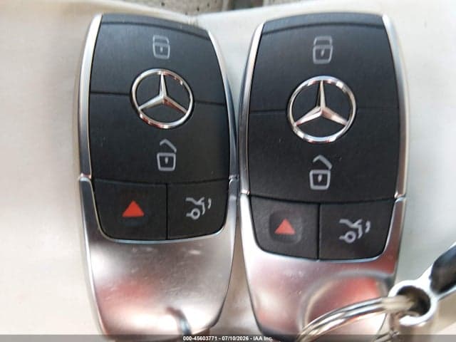 2021 MERCEDES-BENZ GLC 300 4MATIC SUV 11