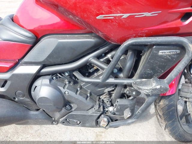 2017 HONDA CTX700 D 8