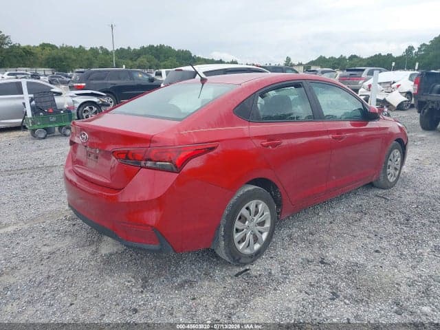 2022 HYUNDAI ACCENT SE 4