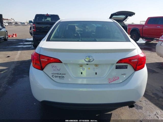 2018 TOYOTA COROLLA SE 16