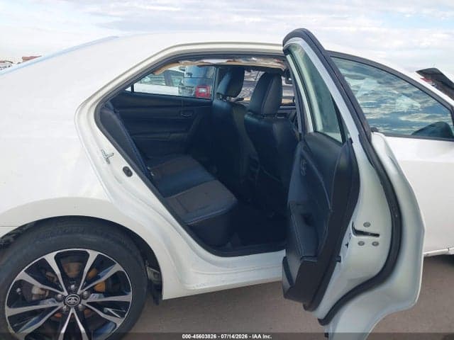 2018 TOYOTA COROLLA SE 8