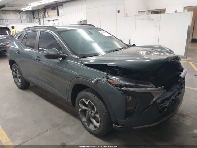 2025 CHEVROLET TRAX FWD LT