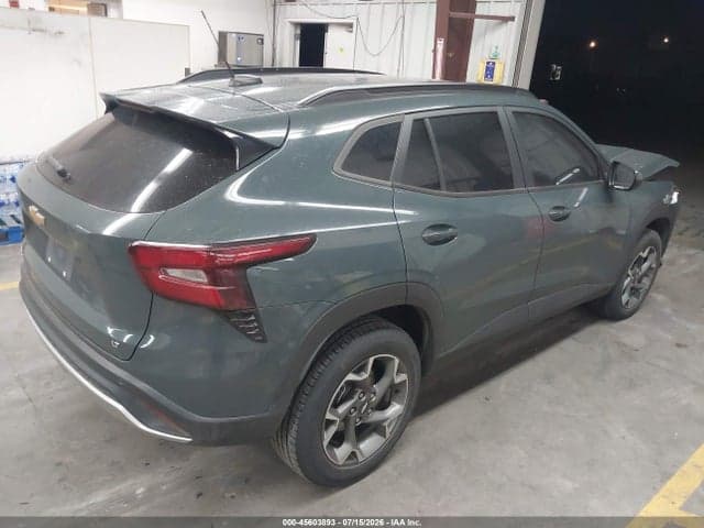 2025 CHEVROLET TRAX FWD LT 4