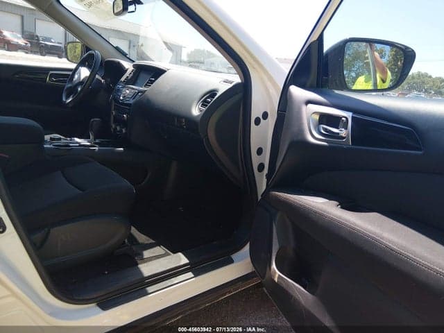 2017 NISSAN PATHFINDER SV 5
