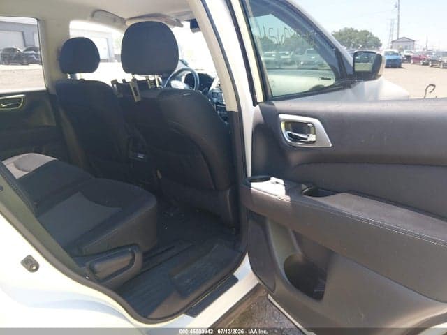 2017 NISSAN PATHFINDER SV 8