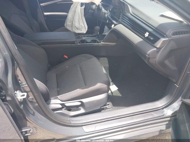 2025 TOYOTA CAMRY LE 5