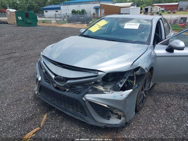 2021 TOYOTA CAMRY SE 6