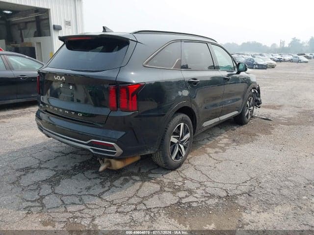 2022 KIA SORENTO S 4