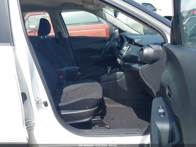 2024 NISSAN KICKS S XTRONIC CVT 5