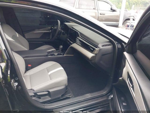 2025 TOYOTA CAMRY SE 5