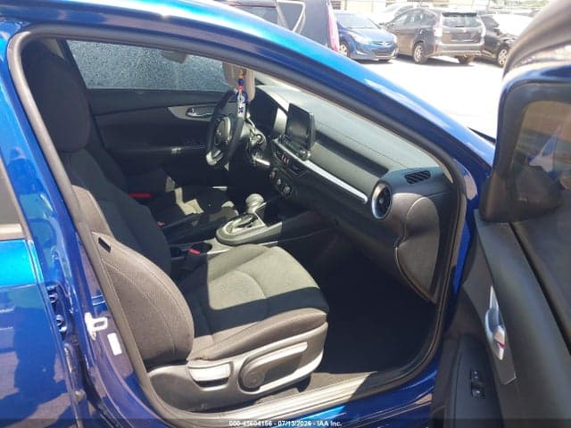 2023 KIA FORTE LXS 5