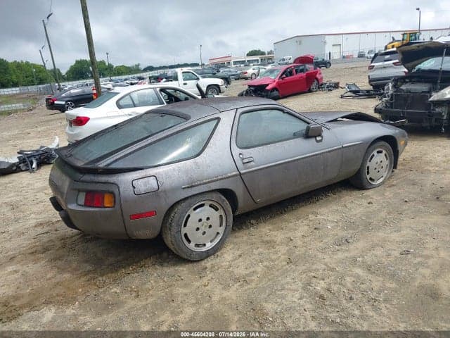 1986 PORSCHE 928 S 4