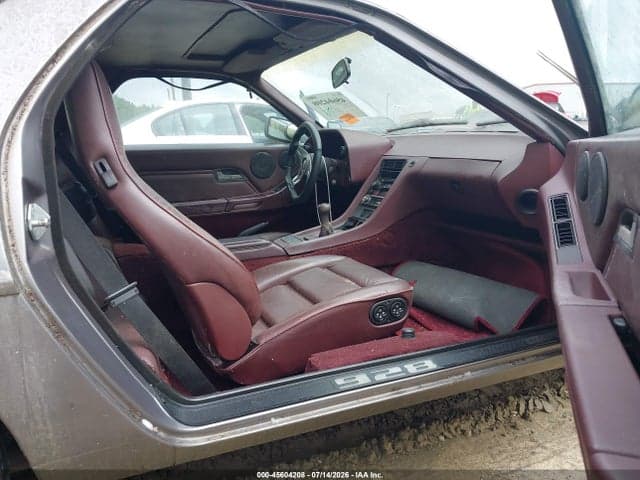 1986 PORSCHE 928 S 5