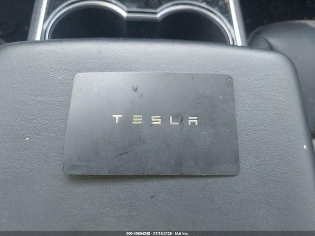 2019 TESLA MODEL 3 LONG RANGE/PERFORMANCE 10