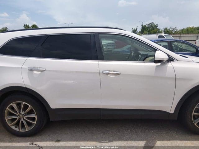 2018 HYUNDAI SANTA FE SE 13
