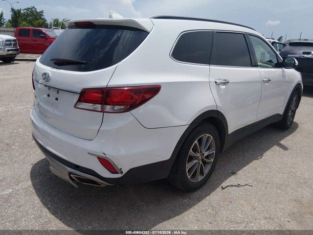 2018 HYUNDAI SANTA FE SE 4