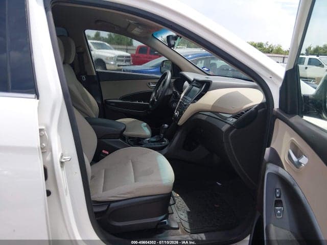 2018 HYUNDAI SANTA FE SE 5