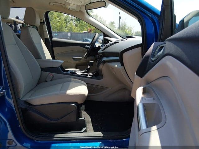 2017 FORD ESCAPE SE 5