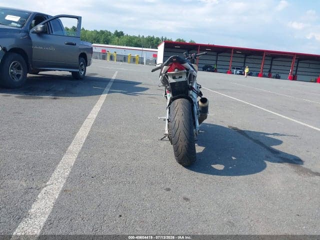 2020 APRILIA TUONO V4 1100 RR 6
