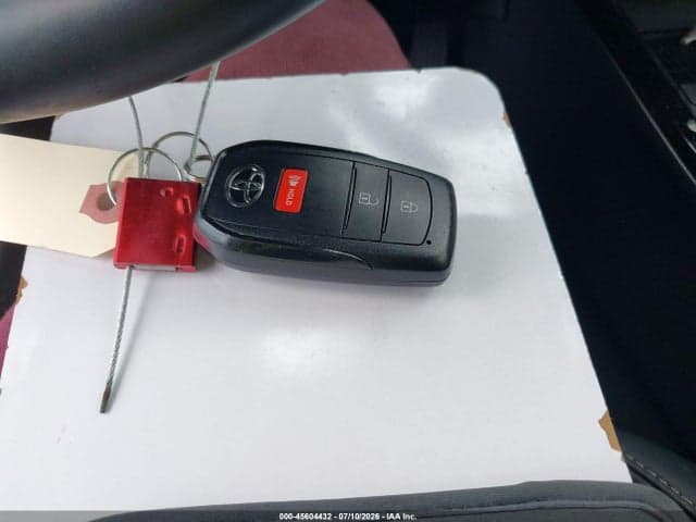 2024 TOYOTA PRIUS XLE AWD-E 11