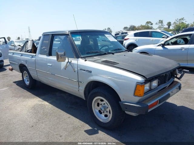 1981 DATSUN 720 KING CAB