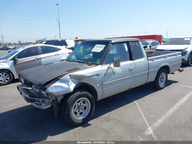 1981 DATSUN 720 KING CAB 2