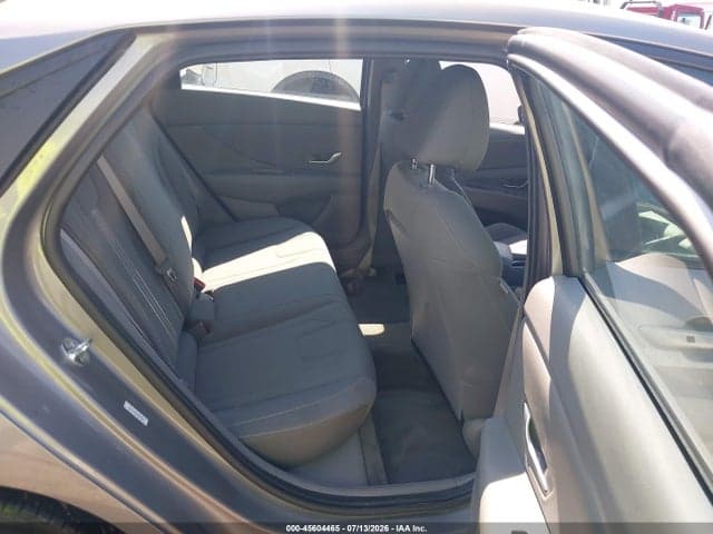 2021 HYUNDAI ELANTRA SEL 8