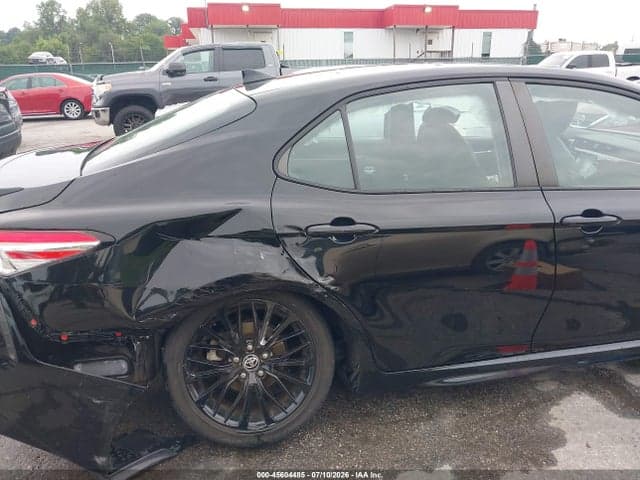 2020 TOYOTA CAMRY SE NIGHTSHADE EDITION 6