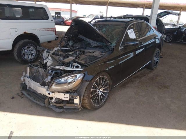 2018 MERCEDES-BENZ C 300 2
