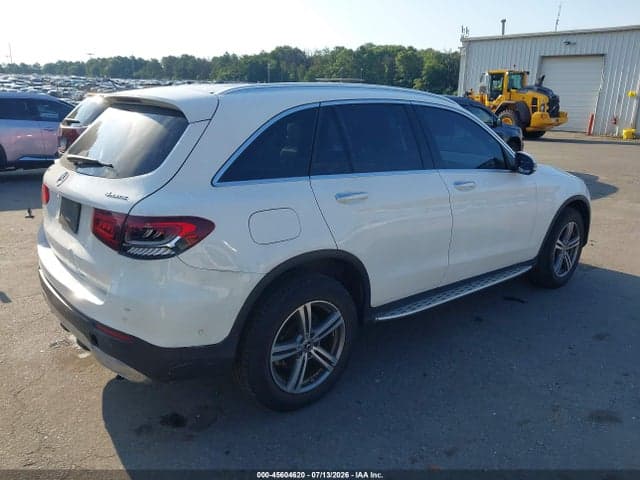 2022 MERCEDES-BENZ GLC 300 4MATIC SUV 4