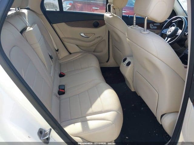 2022 MERCEDES-BENZ GLC 300 4MATIC SUV 8