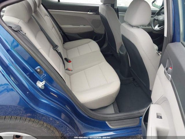 2020 HYUNDAI ELANTRA SE 8