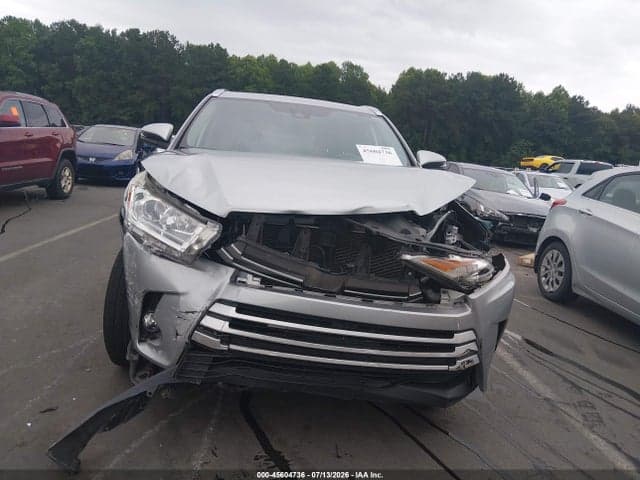 2019 TOYOTA HIGHLANDER XLE 13
