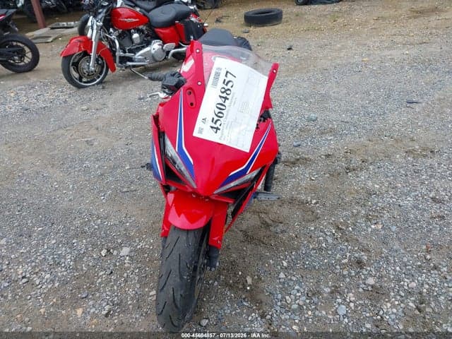 2025 HONDA CBR650 R 5