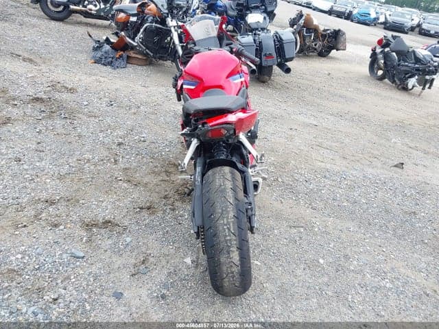 2025 HONDA CBR650 R 6