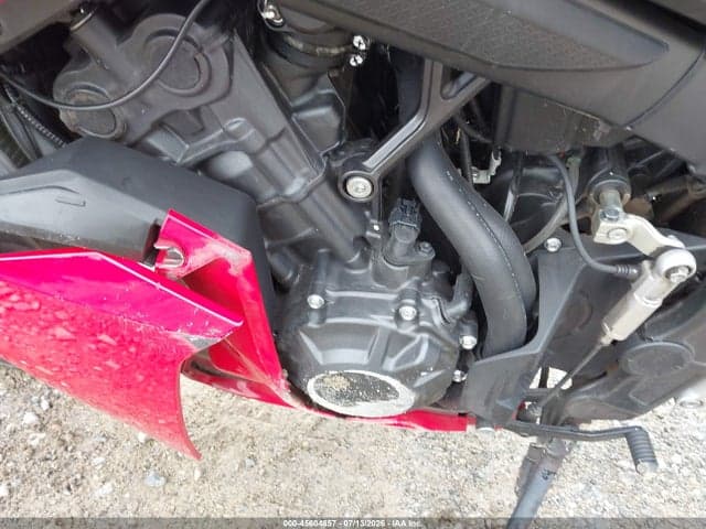 2025 HONDA CBR650 R 8