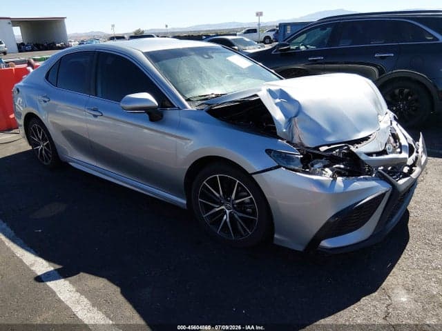 2022 TOYOTA CAMRY SE 1