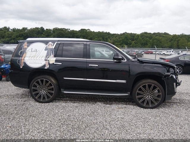 2017 CADILLAC ESCALADE LUXURY 13