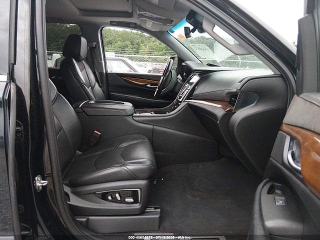 2017 CADILLAC ESCALADE LUXURY 5