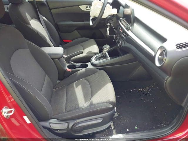 2024 KIA FORTE LXS 5