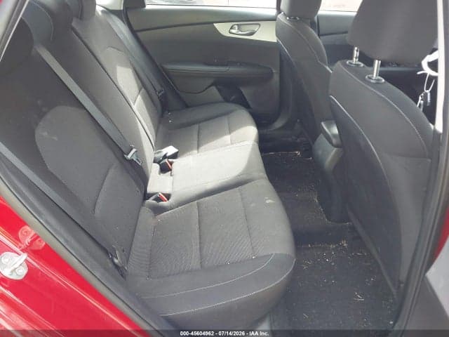 2024 KIA FORTE LXS 8