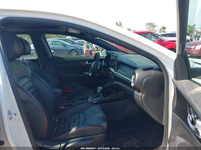 2022 KIA FORTE GT 5